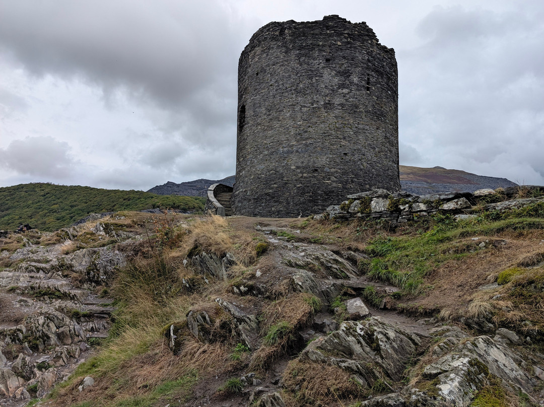 Castell Dolbadarn-Llanberis必去景点