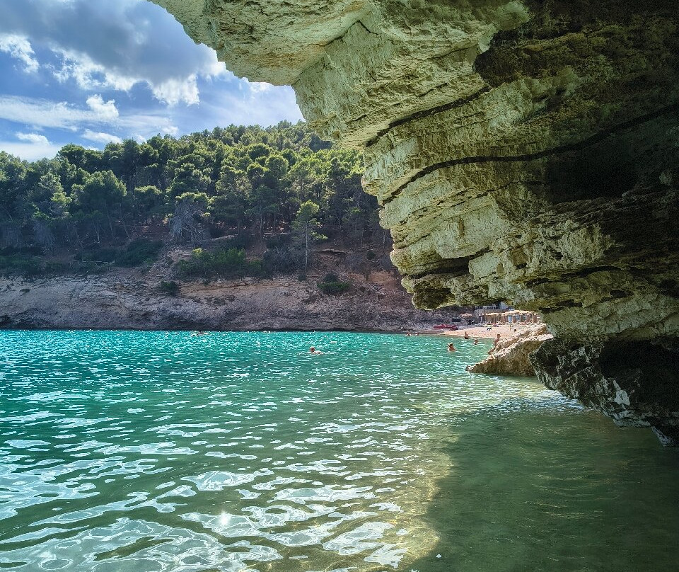 Spiaggia Pugnochiuso-维耶斯泰必去景点