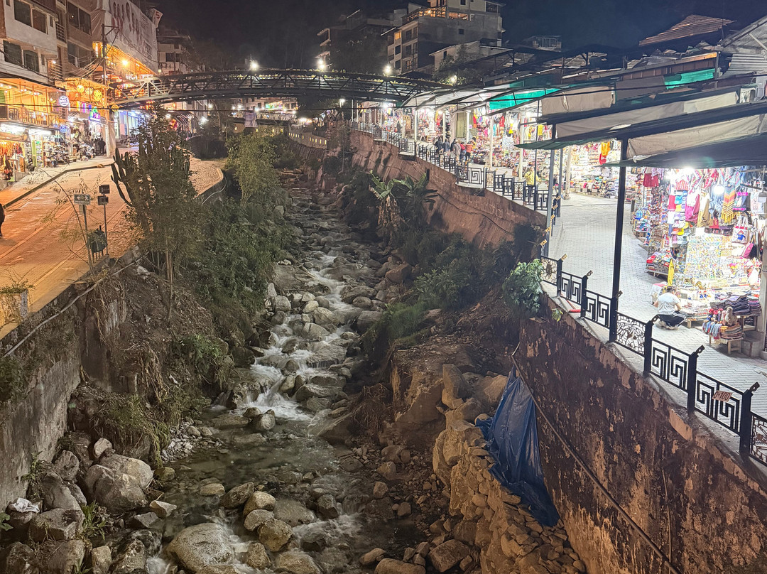 Puente Sinchi Roca-温泉镇必去景点