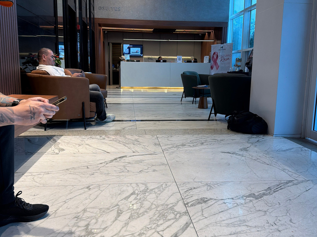 雷克里欧购物 e 套房酒店主图