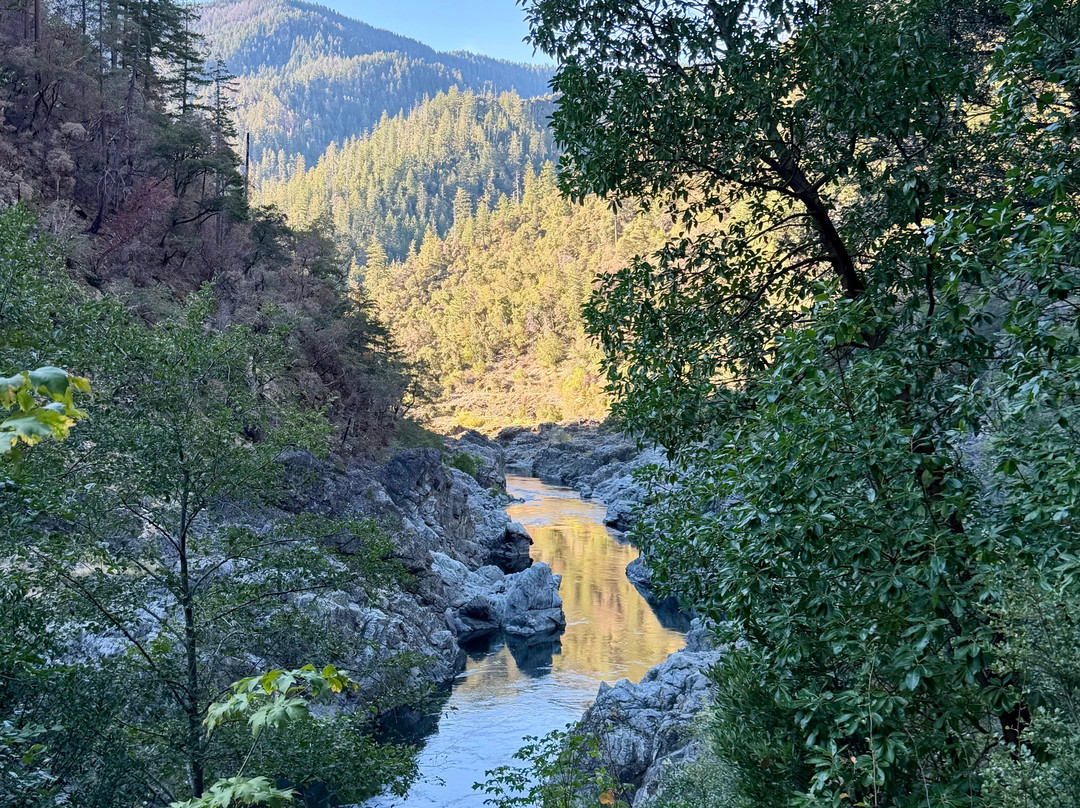 Orange Torpedo Rafting Trips-Merlin必去景点