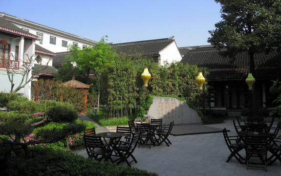 吴地人家大酒店主图