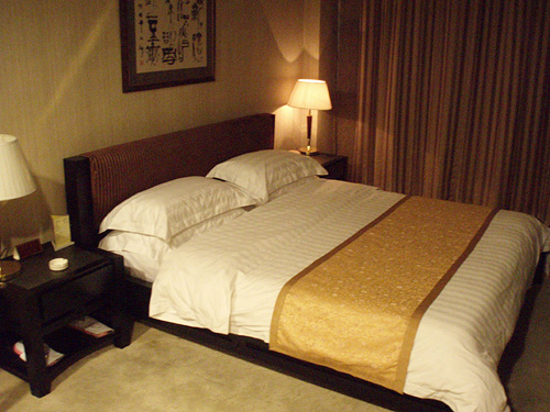红旗大饭店-客卧