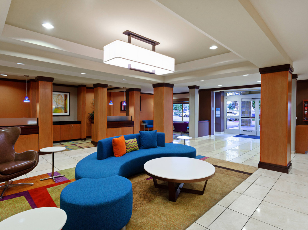 费尔菲尔德客栈及套房 - 洛杉矶西科维纳主图