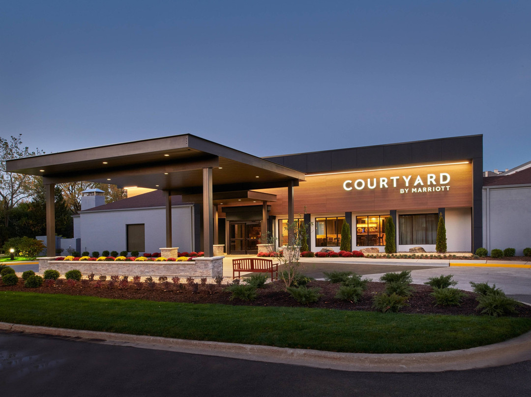 Courtyard by Marriott Chicago Oakbrook Terrace主图