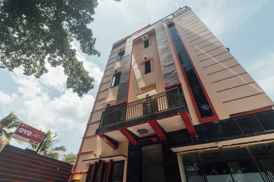 OYO 1872 Sakinah Grand Soabali Hotel