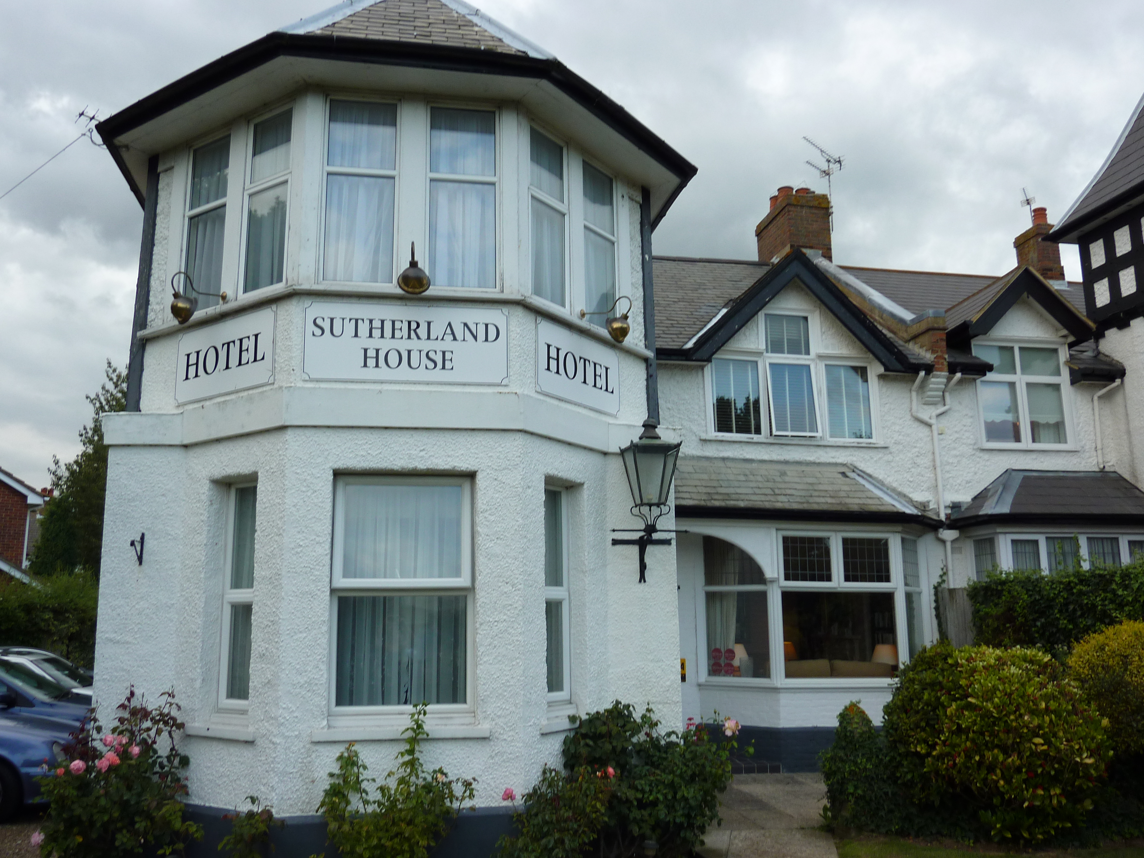 Sutherland House-客卧