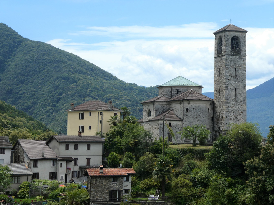 Chiesa dei Santi Abbondio e Andrea景点图片