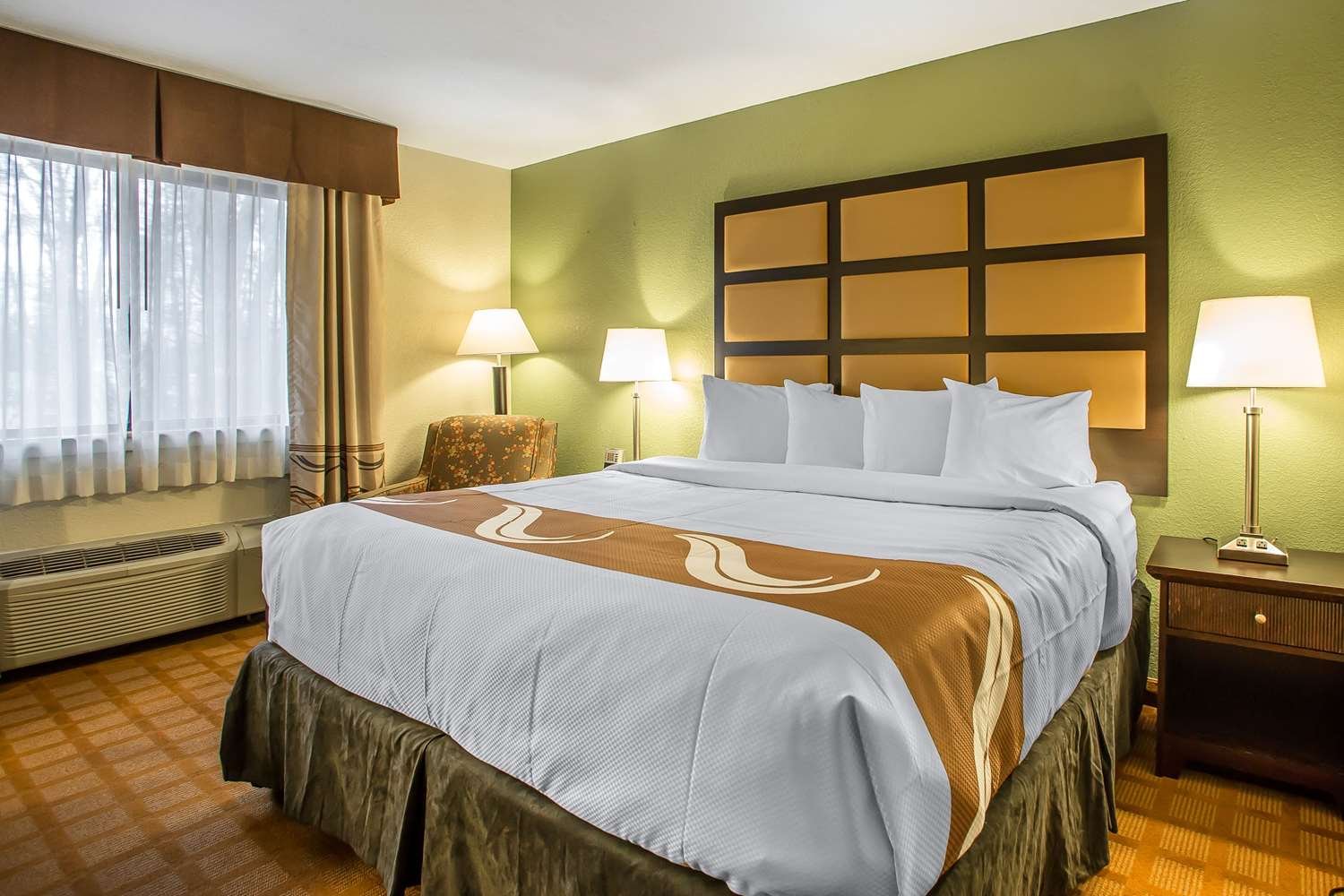 Quality Inn & Suites-官方