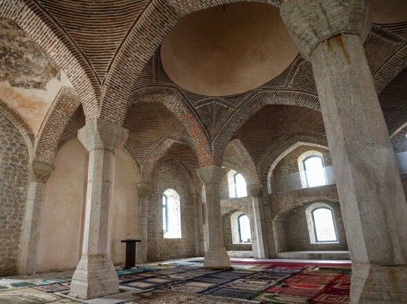 Yukhari Govhar Agha Mosque-Shusha必去景点