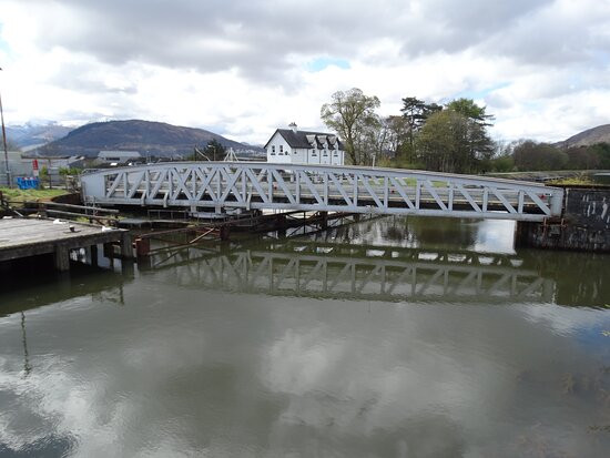 Banavie Rail Swing Bridge-Banavie必去景点
