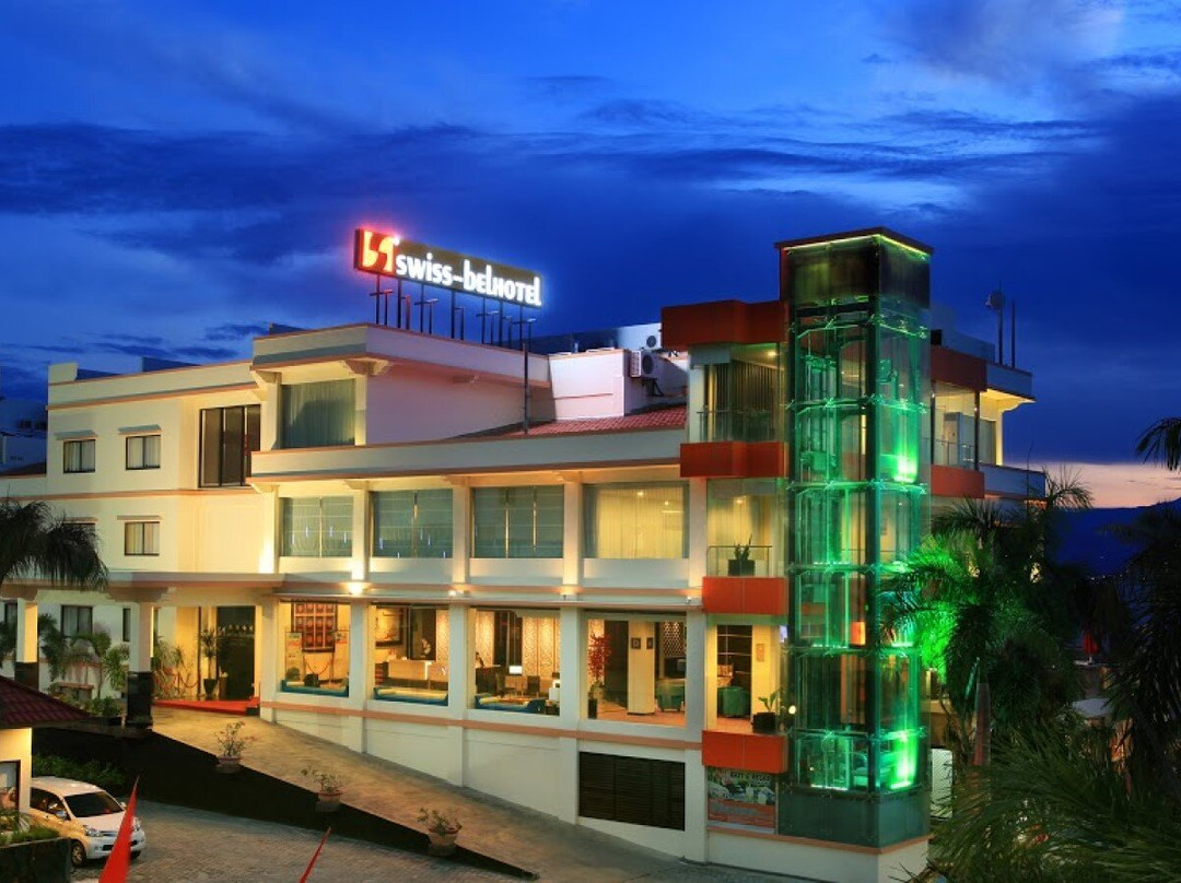 帕卢酒店住宿-Swiss-Belhotel Silae Palu