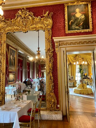 Goodwood House景点图片