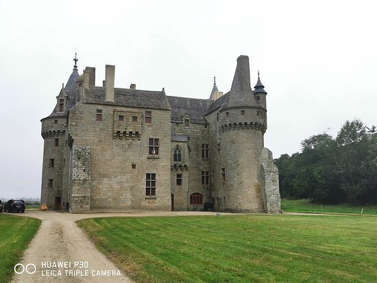 Chateau de Kerouzere-西比里必去景点