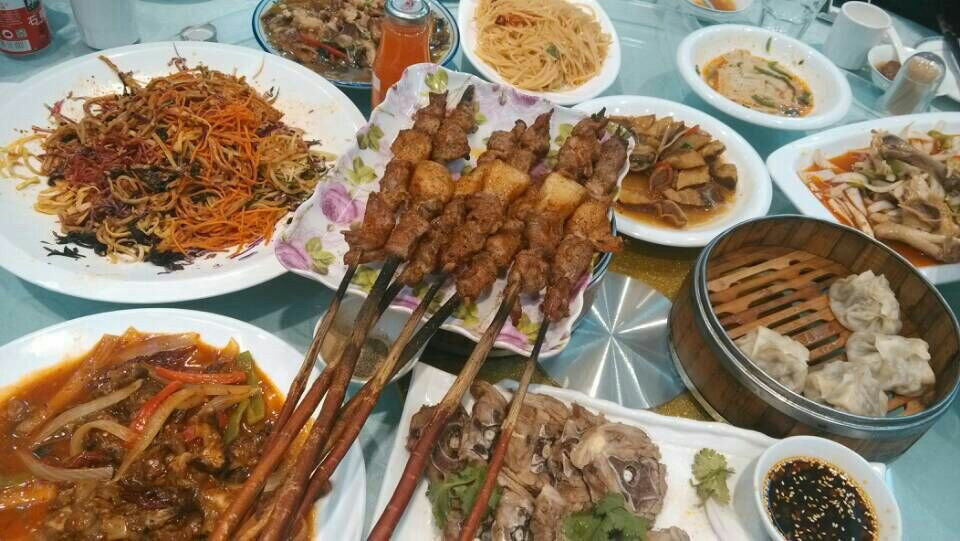 昌吉回族自治州餐馆和美食-沈派西域老回民饭庄(阿勒泰路店)