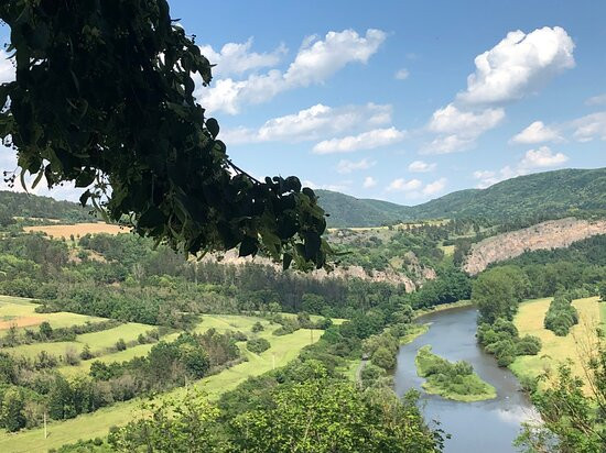 Zřícenina hradu Tetín景点图片