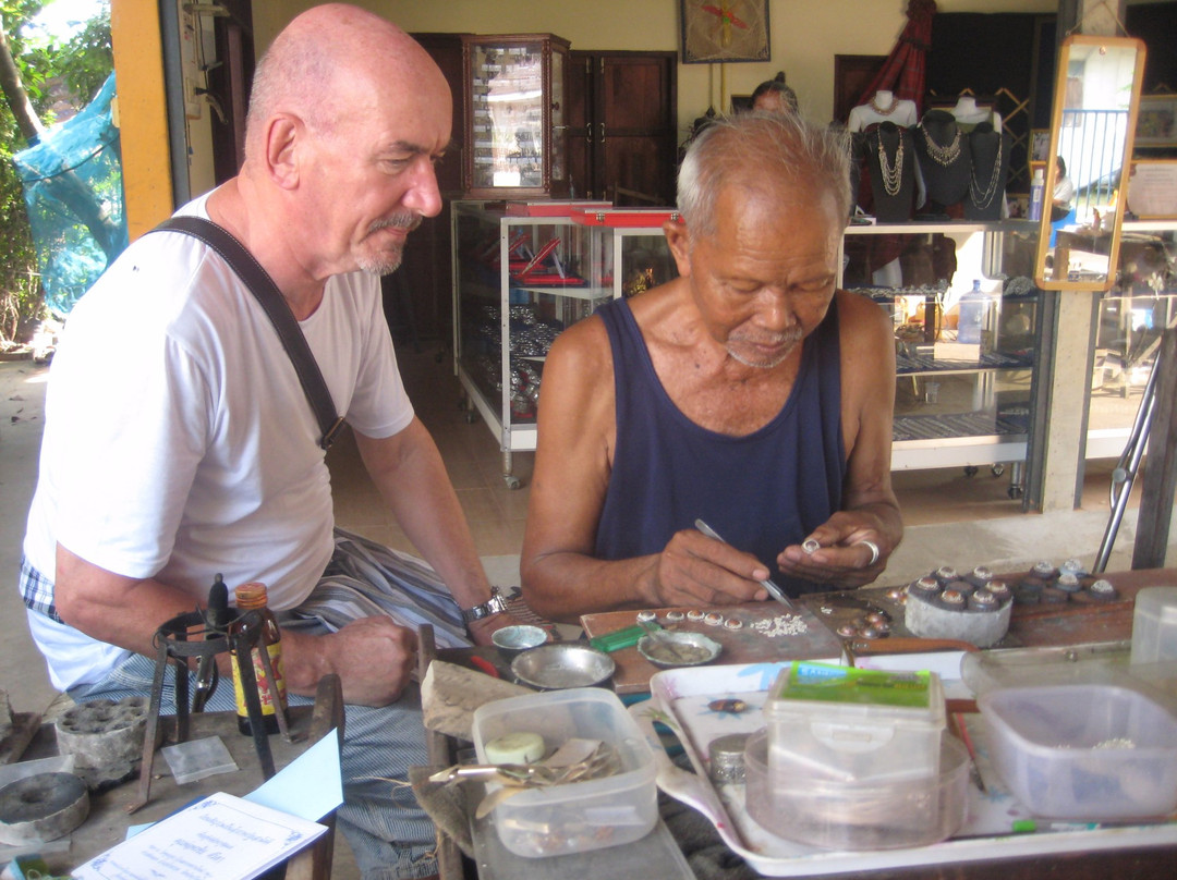 Khwao Sinarin Handicraft Village景点图片
