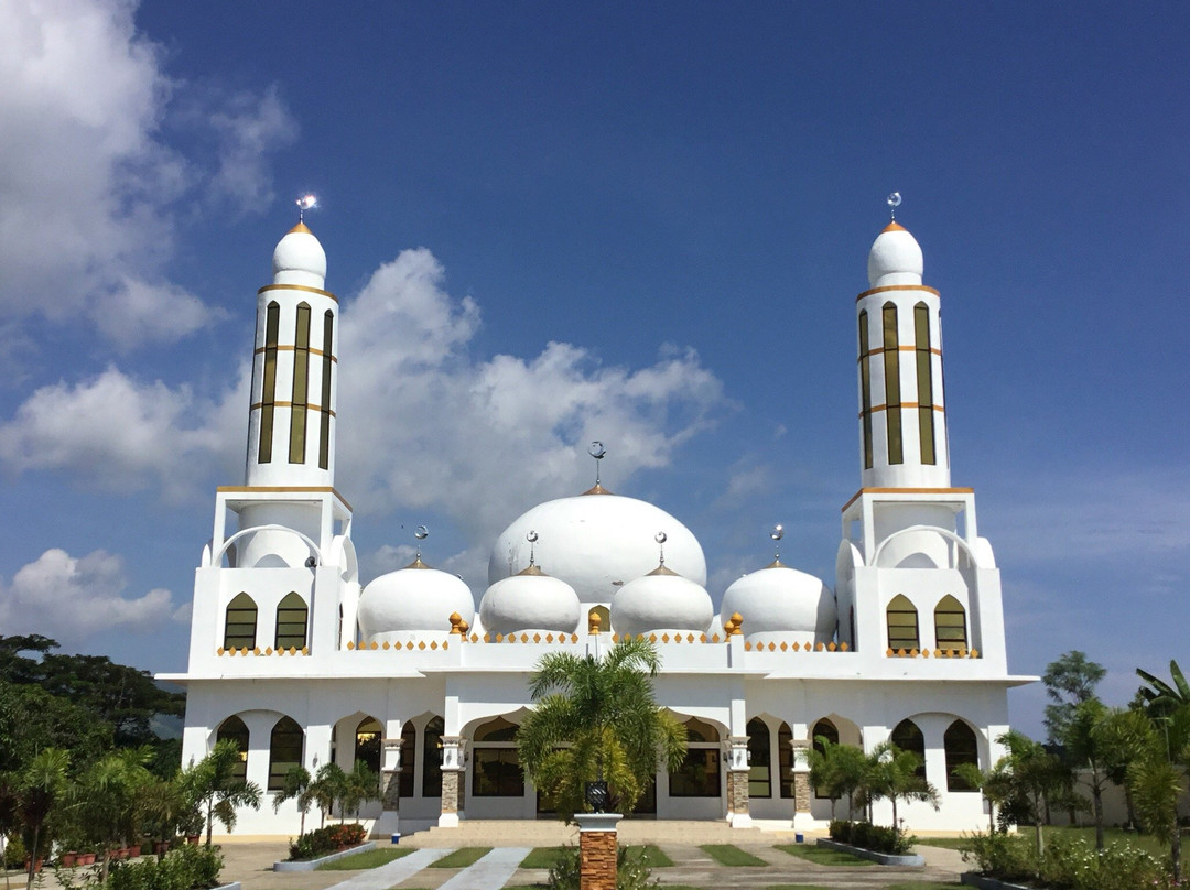 Masjid Al-Nasser Abpi - White Mosque-Datu Odin Sinsuat必去景点