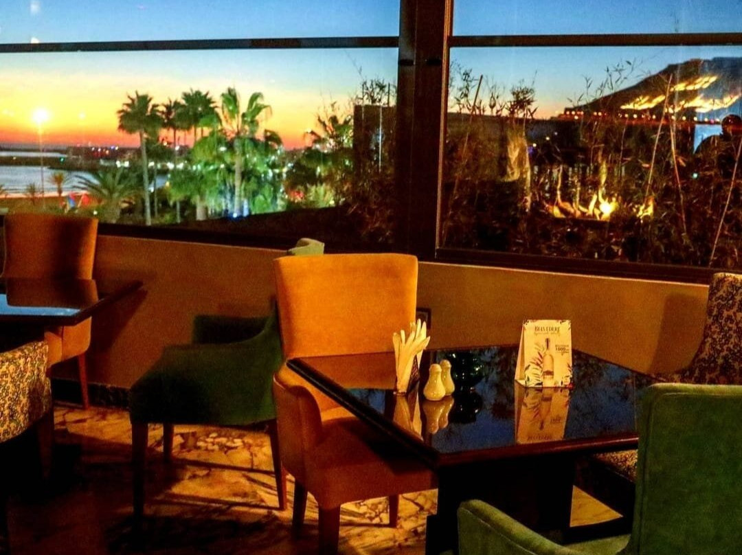 Bloom Restaurant & Lounge