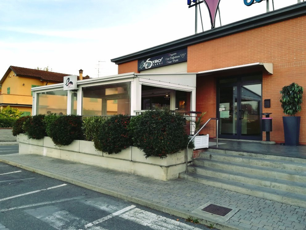 Estro' Caffe'