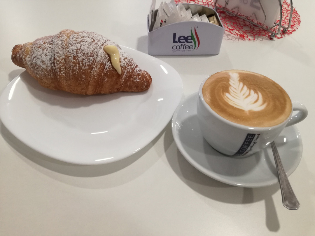 Santa Giusta餐馆和美食-Temptation Pasticceria Caffetteria
