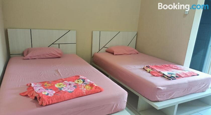 Sky In Homestay Syariah near RSUD Sogaten RedPartner