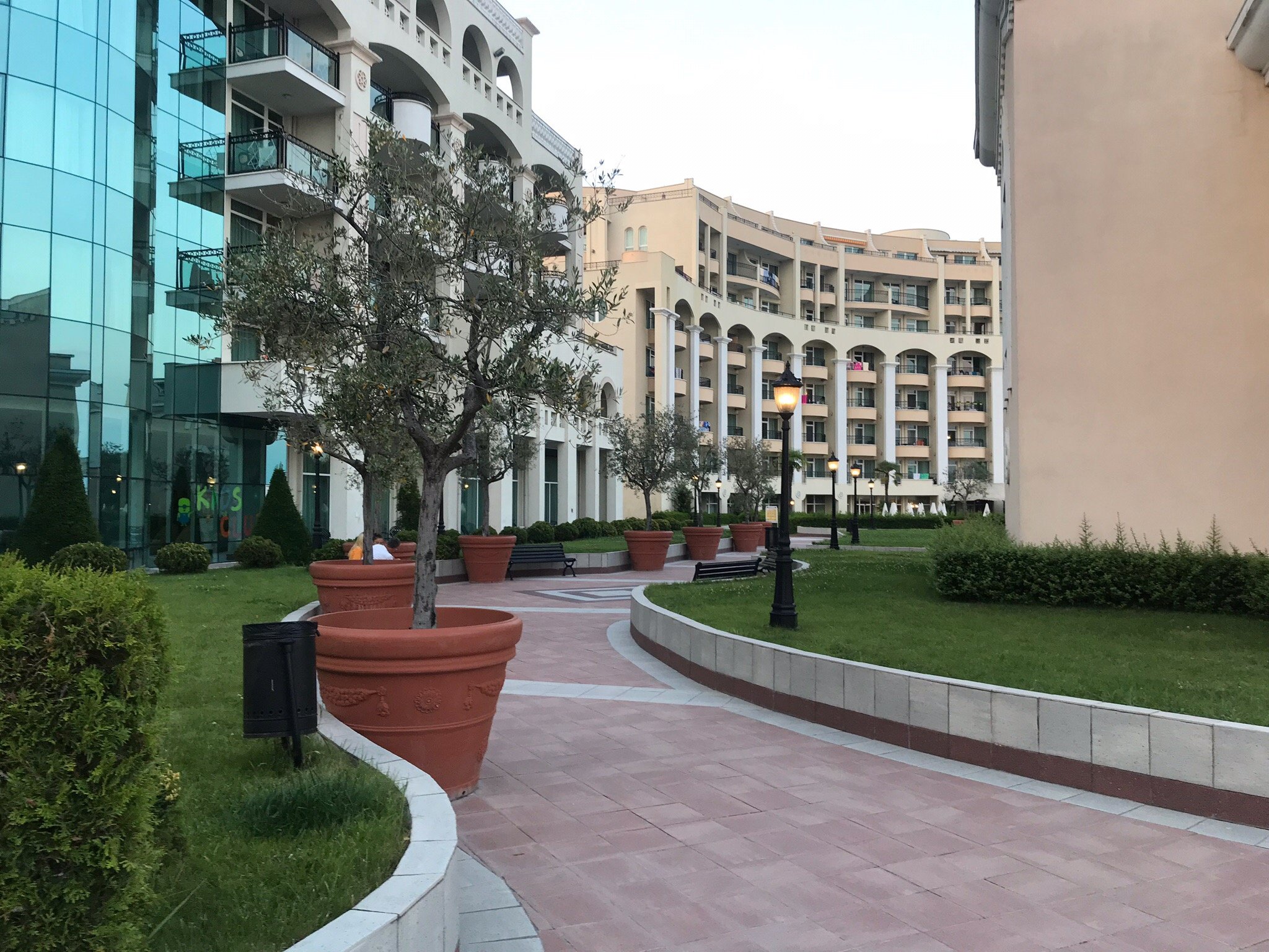 Sunset Resort-官方