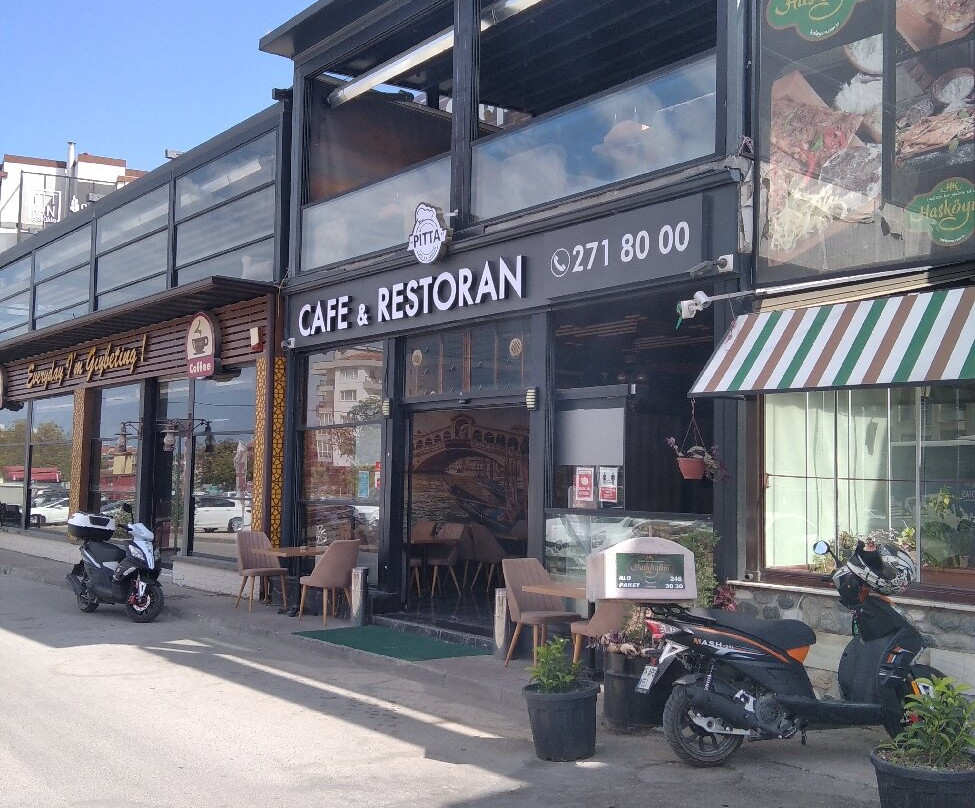 Pitta Cafè & Restaurant