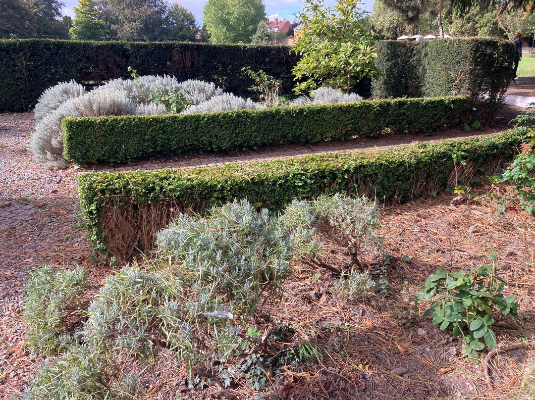 The Leominster Knot Garden景点图片