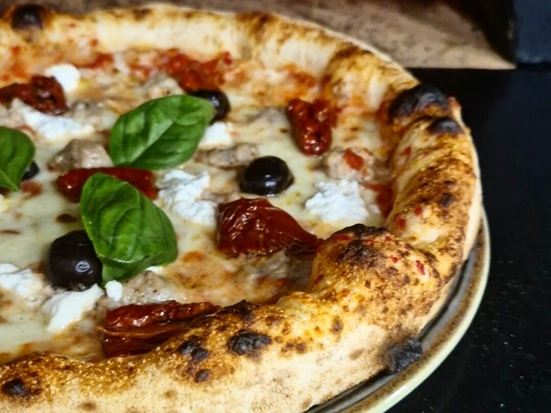 Petralia Sottana餐馆和美食-Il Ritrovo Cafè Pizza Bistrot