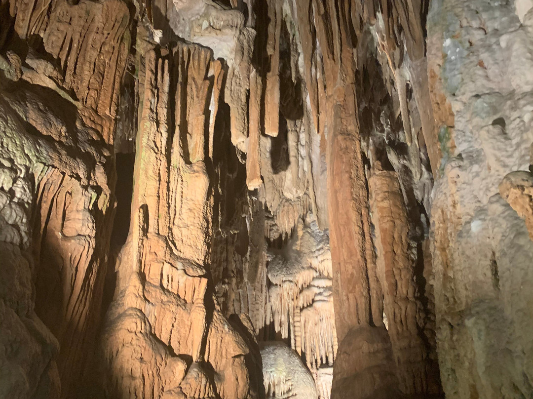 Bristol Caverns景点图片