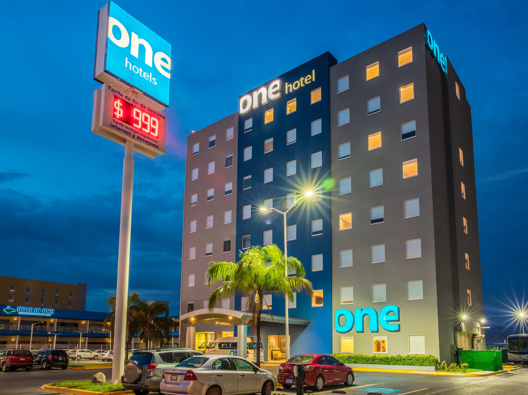 One Monterrey Aeropuerto主图