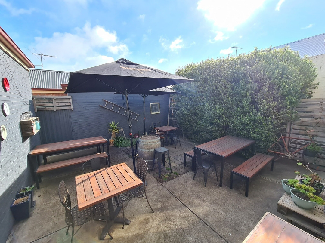 Myrniong餐馆和美食-The Tin Plate Cafe