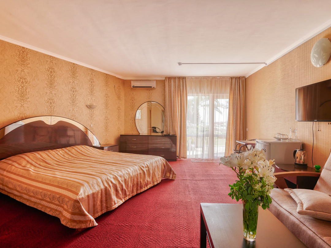 WaterLoo Hotel主图