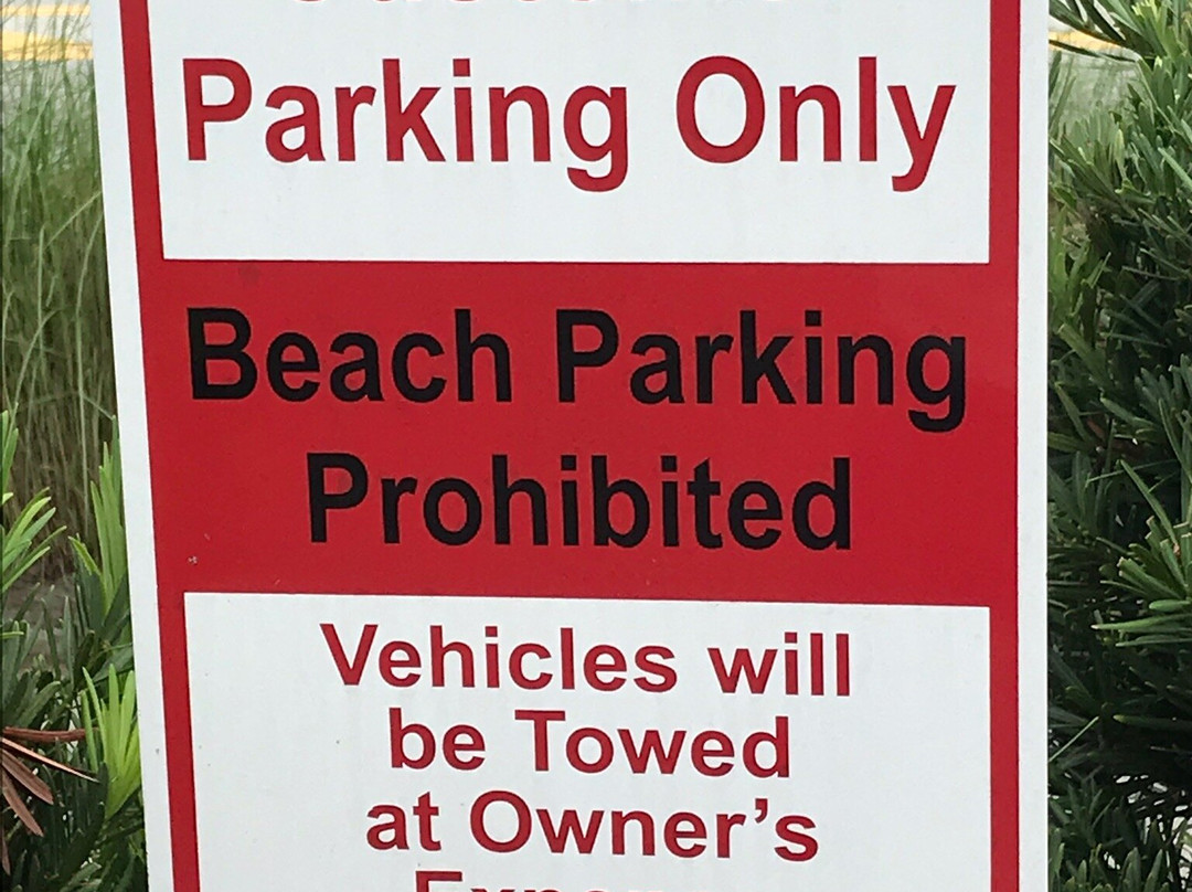 Coligny Plaza Shopping Center-希尔顿头岛必去景点