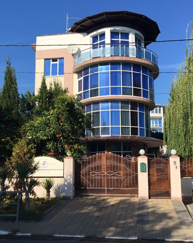 Lastochkino Gnezdo主图