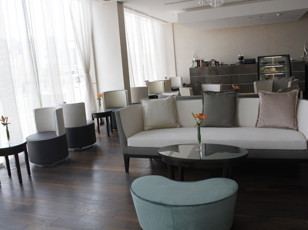 Golden Tulip Dammam Corniche Hotel主图