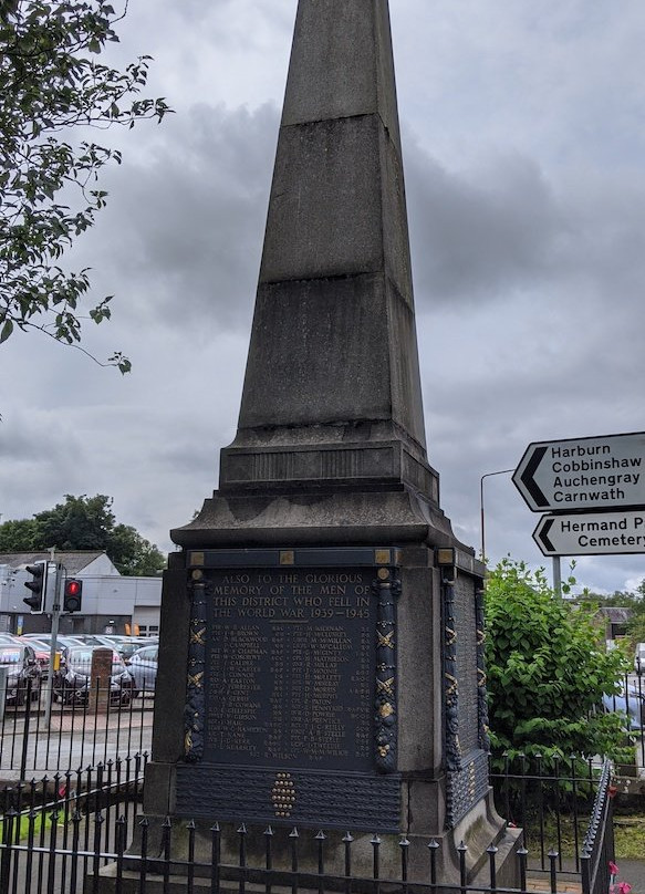 West Calder War Memorial景点图片