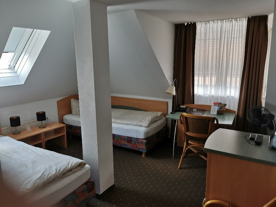 豪斯特格潘森酒店主图