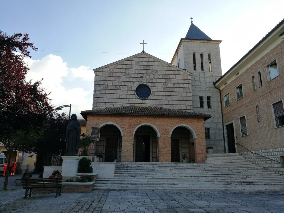 Santuario di Santa Filippa Mareri景点图片