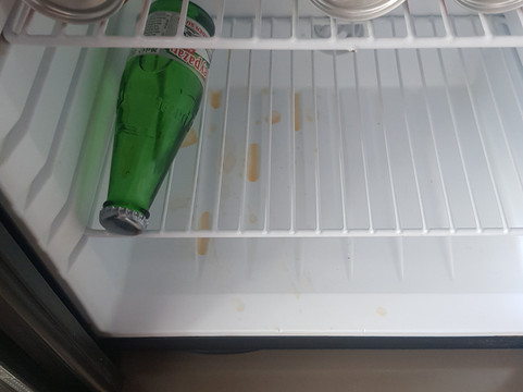 埃雷特纳酒店主图