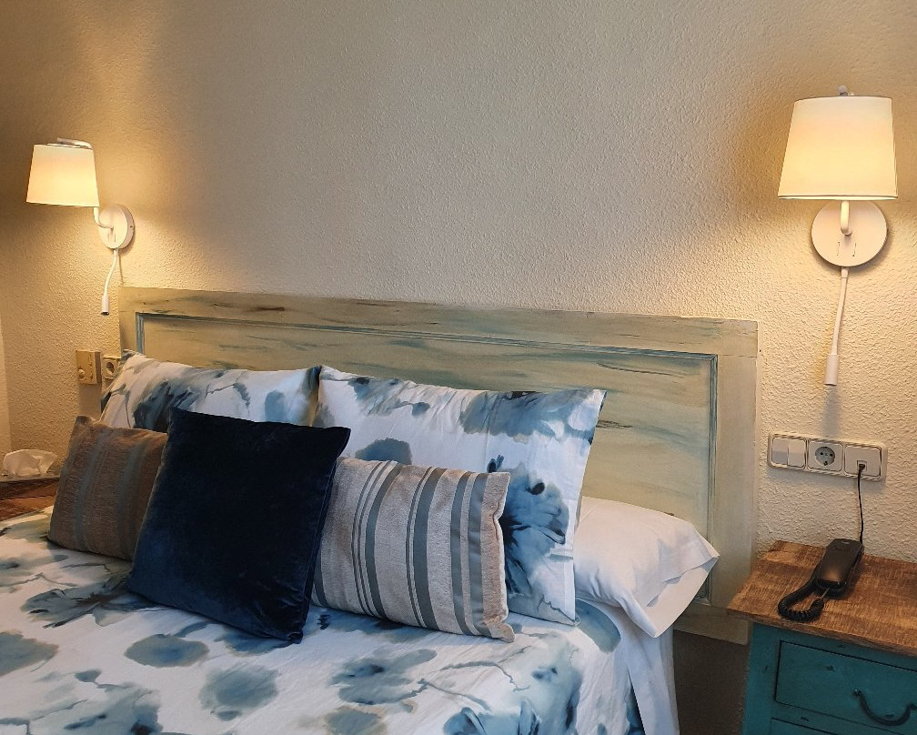 圣若安酒店主图