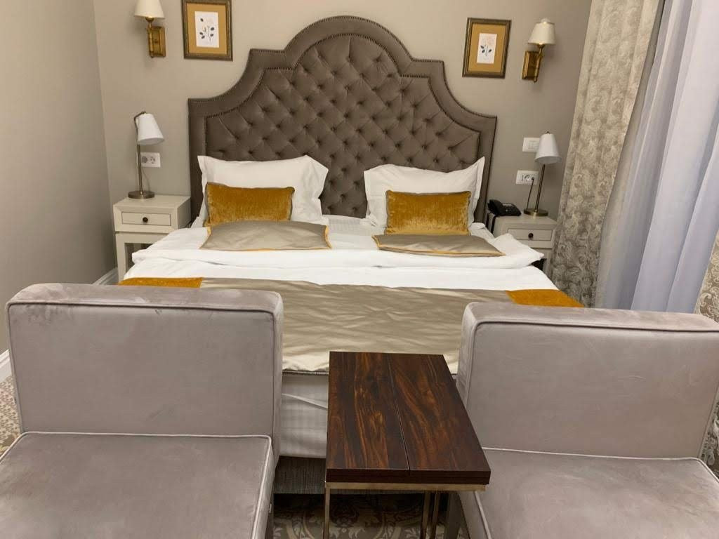 Hotel Versay主图