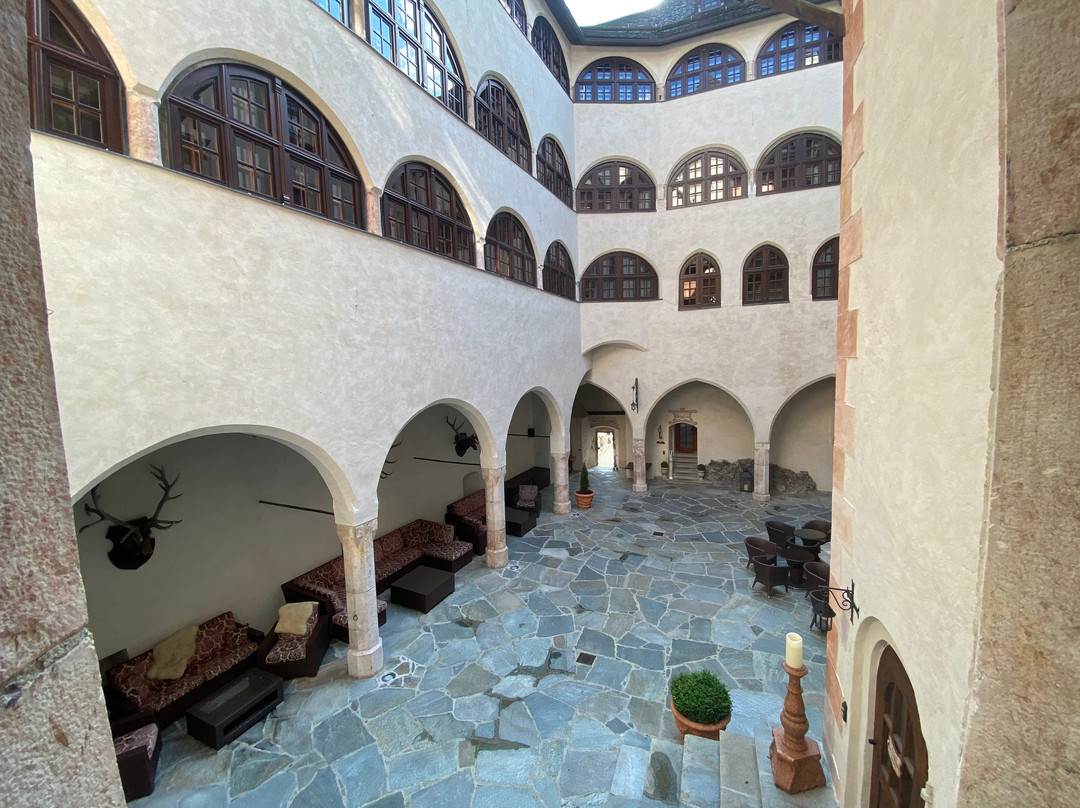 Schloss Matzen Garni主图