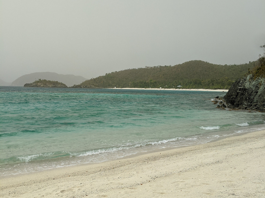 Jumbie Beach-维尔京群岛国家公园必去景点