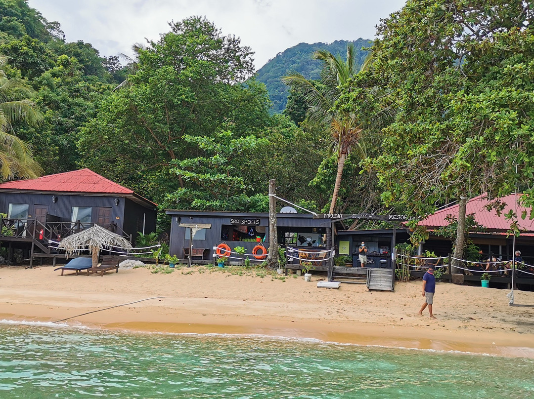 梅丽娜海滩度假村酒店主图