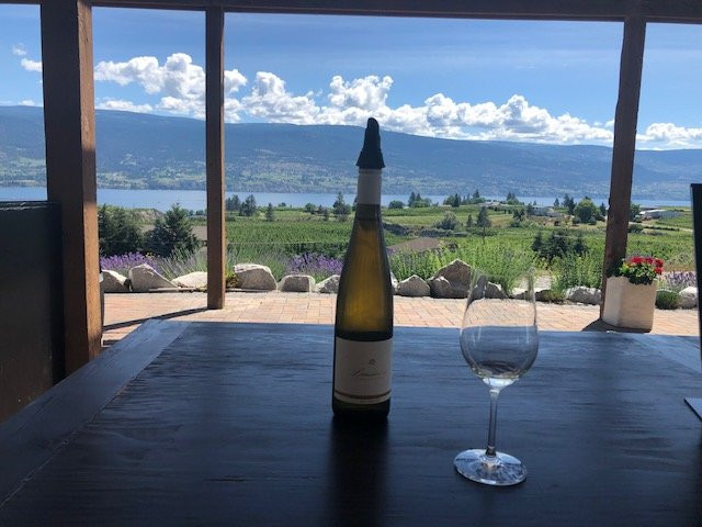 Lunessence Winery & Vineyard景点图片