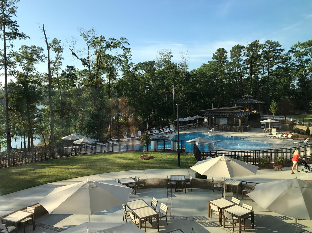 Lakeside Lodge Clemson主图