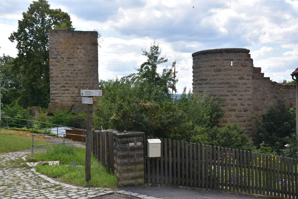 Burgruine Lichtenstein景点图片