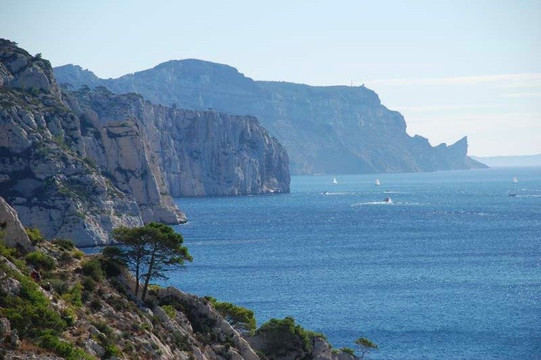 Explore-Share-卡西斯必去景点